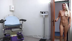 Bianca Ferrero 31 Jahre MILF Gyno Exam